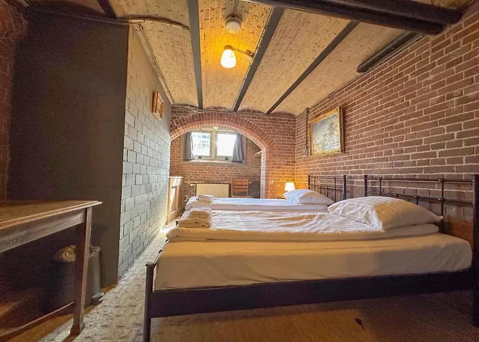 Weeshuis Groot 엥크휘젠