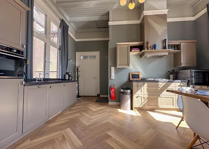 Weeshuis Groot 펜션 엥크휘젠