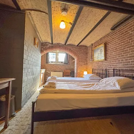 Weeshuis Groot エンクホイゼン